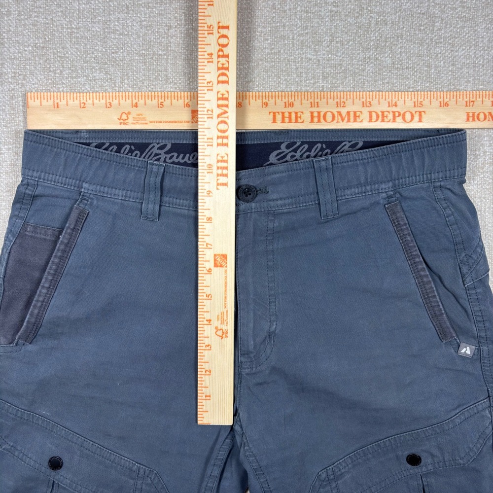 Eddie Bauer First Ascent Mens Cargo Pants 33x32 Gray Hiking Outdoor Utility - Picture 3 of 8